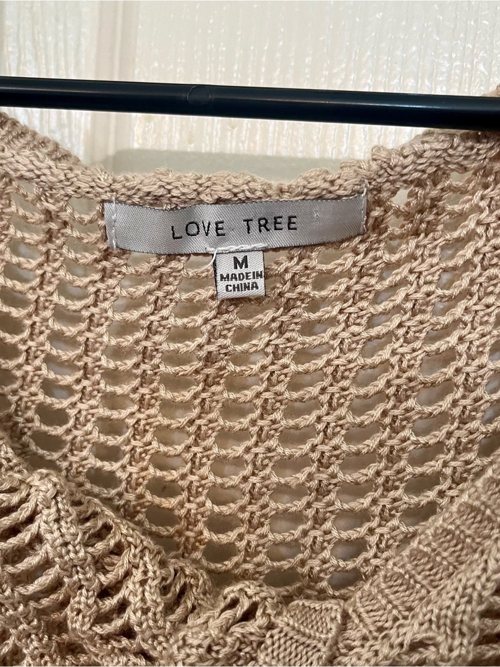 Love Tree Open Crochet Knit Crop Sweater Wrap Front Tan Size M PreLoved - Picture 3 of 7